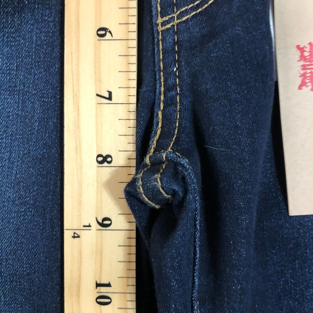Levi Jeans Women 27x30 Blue Minimalist Preppy Denim 711 Skinny Dark Wash Classic - Picture 9 of 10
